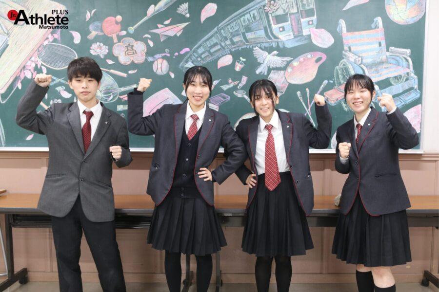 エクセラン高等学校 美術科 絵画専攻鶏隊 - ジュニアアスリートプラス松本